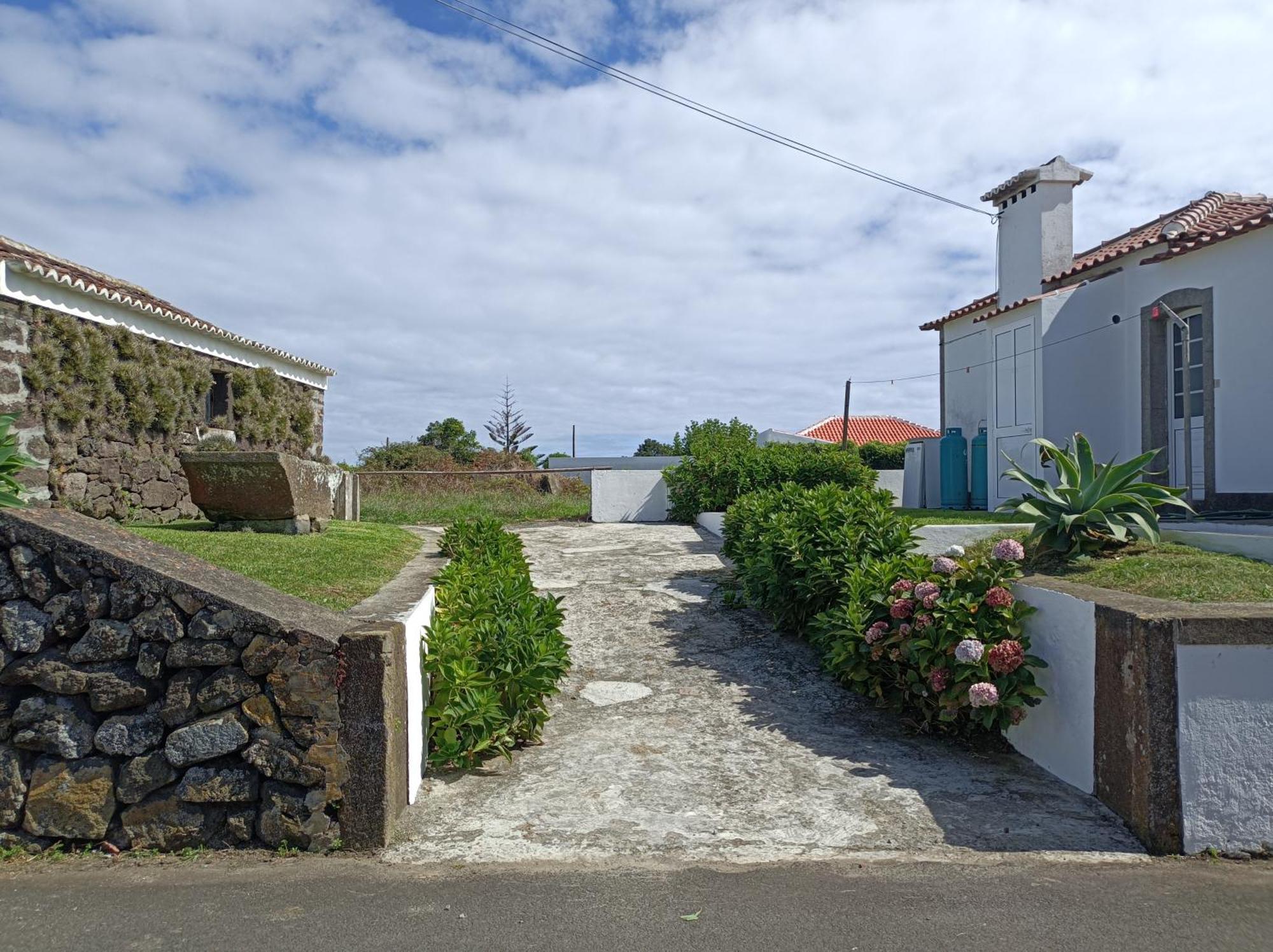 Rosario Guest House Lajes Exterior photo
