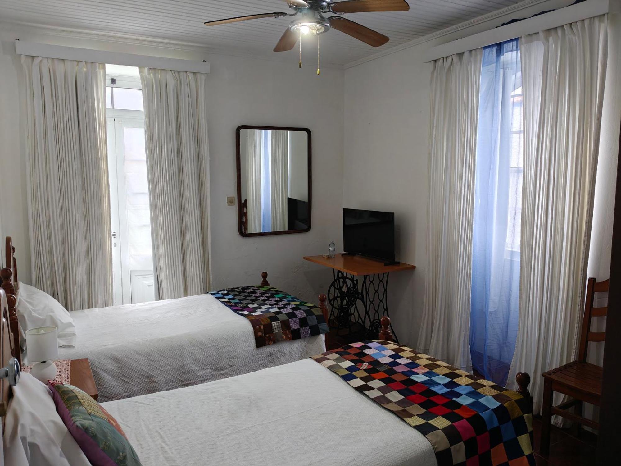 Rosario Guest House Lajes Exterior photo
